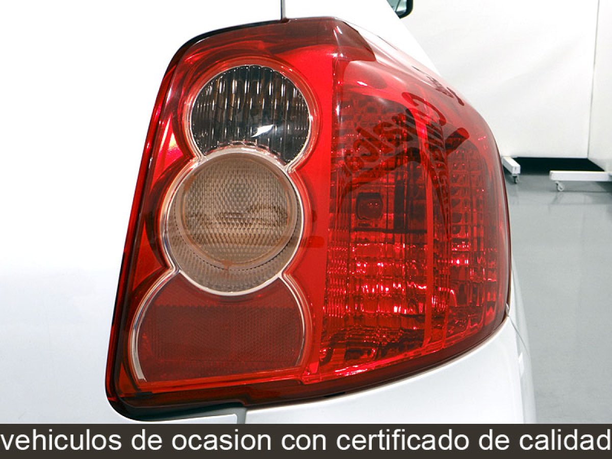 Foto Toyota Auris 13