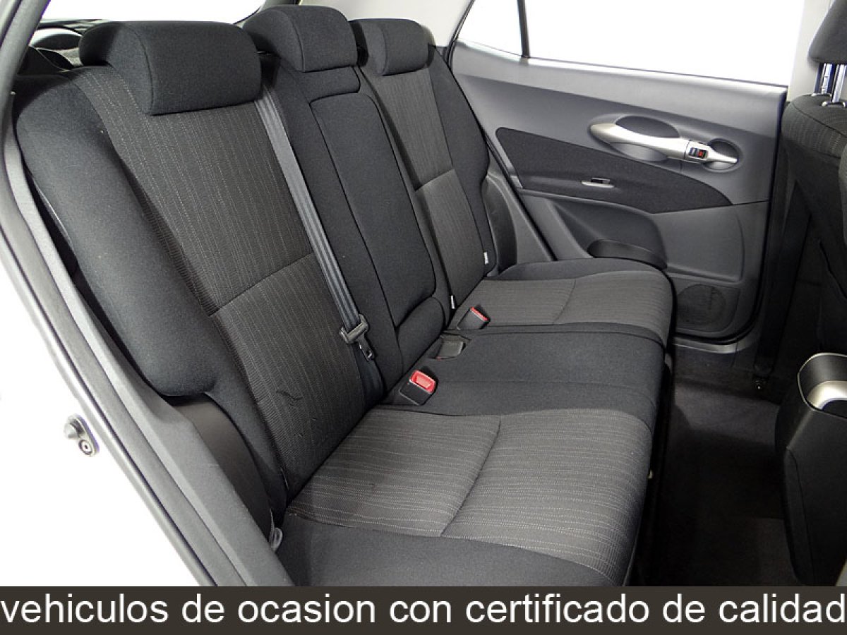 Foto Toyota Auris 24