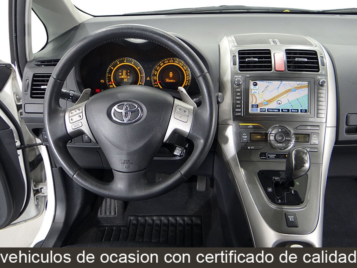 Foto Toyota Auris 29