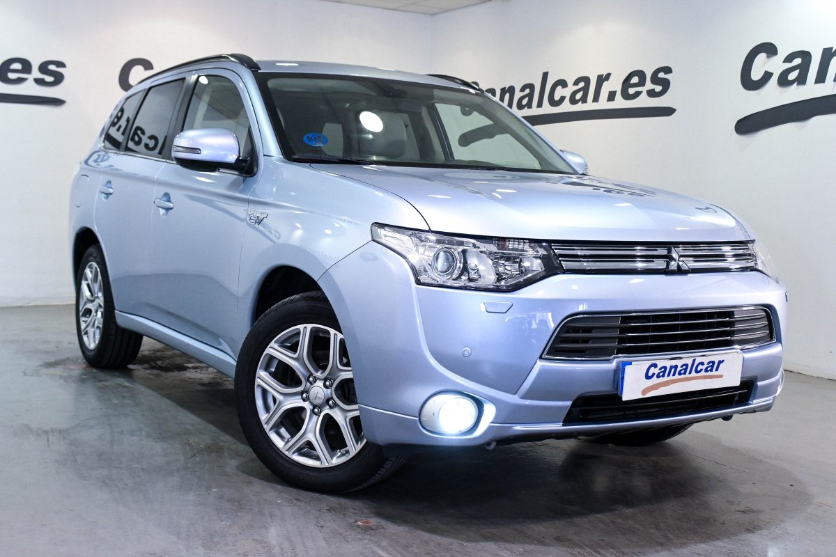 Foto Mitsubishi Outlander 2