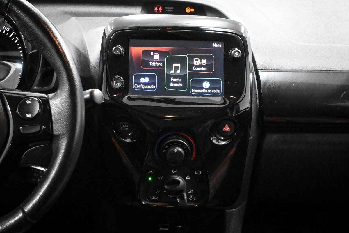 Foto Peugeot 108 14