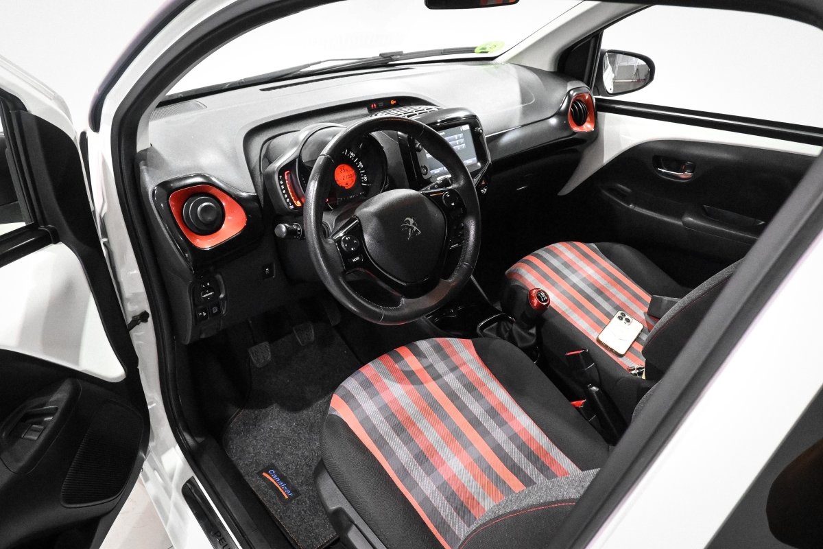 Foto Peugeot 108 9