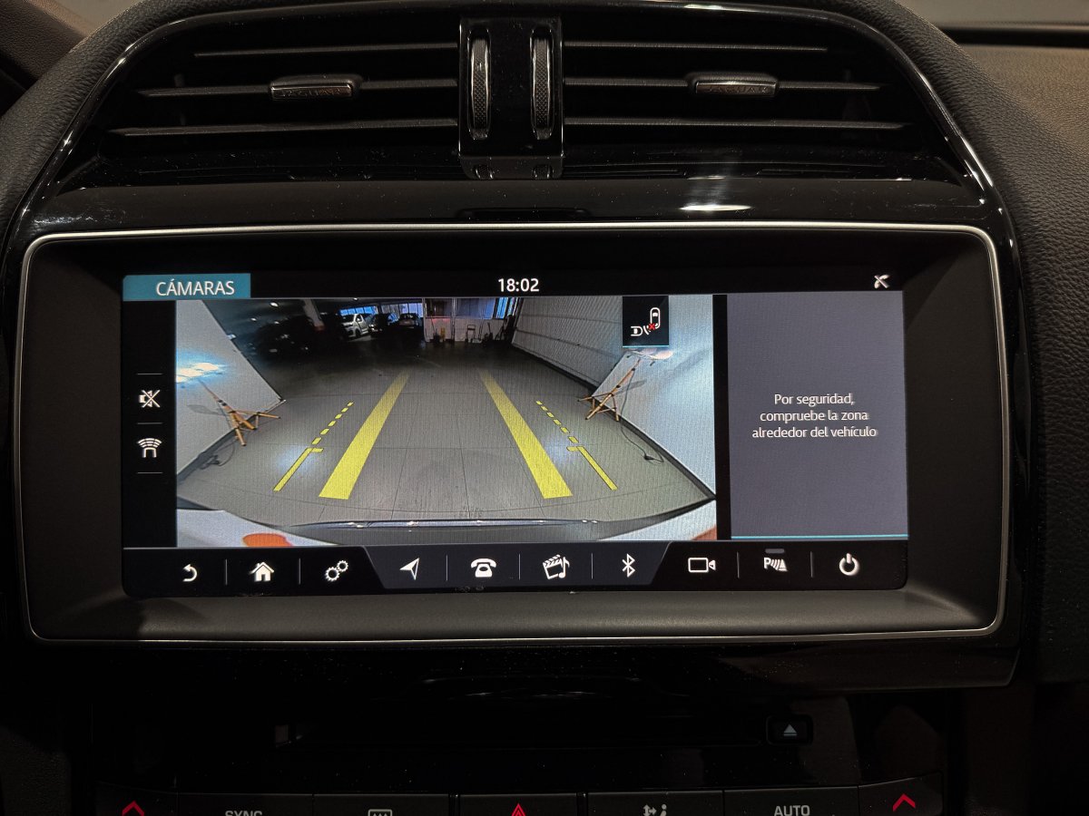 Foto Jaguar F-PACE 15