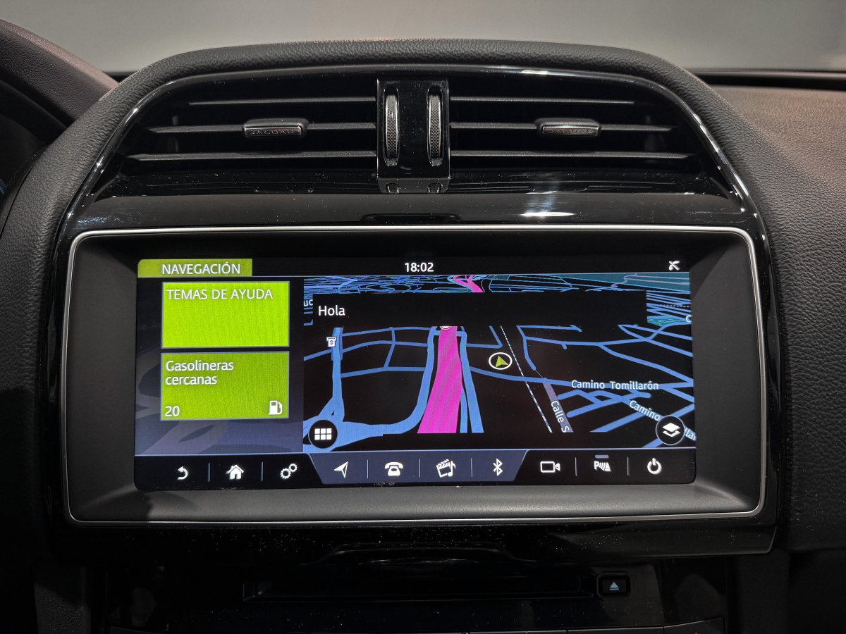 Foto Jaguar F-PACE 16