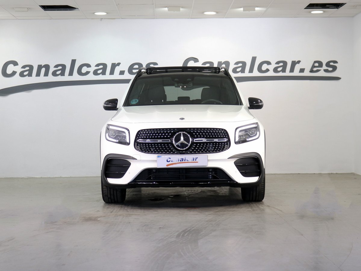 Foto Mercedes-Benz GLB 200 2