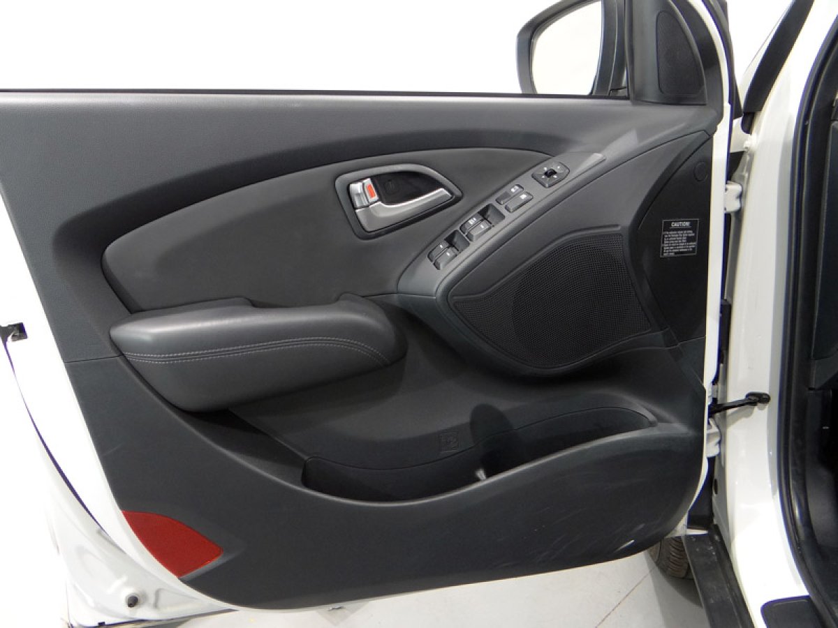 Foto Hyundai ix35 24