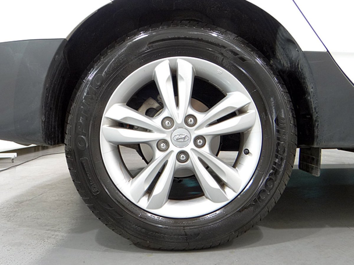 Foto Hyundai ix35 35