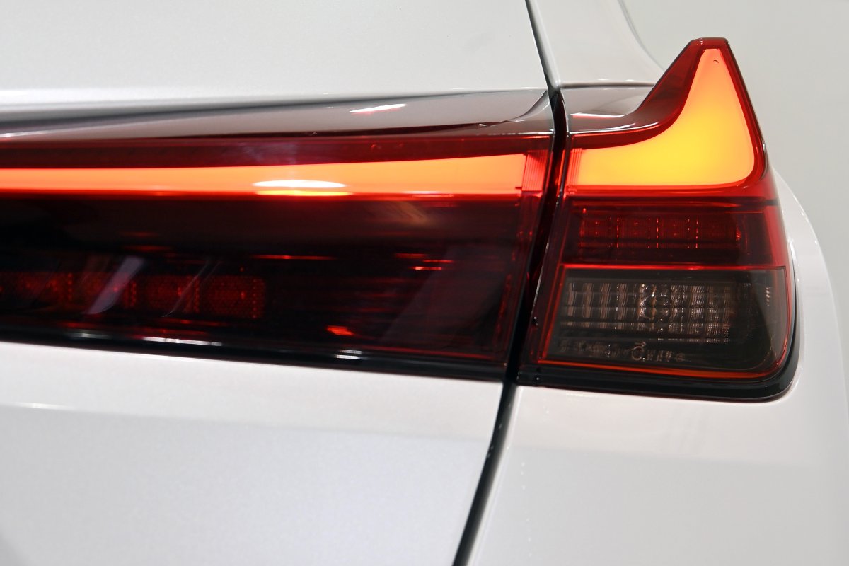 Foto Lexus UX 10