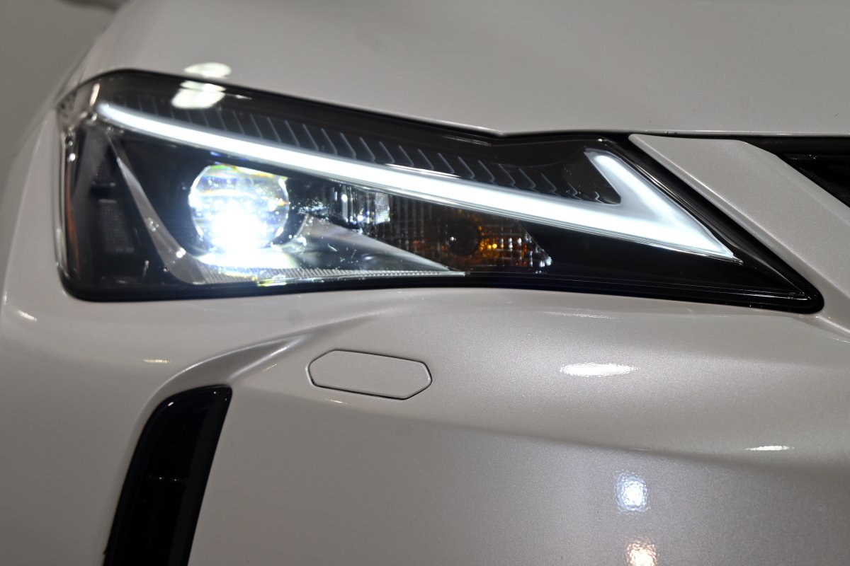Foto Lexus UX 11