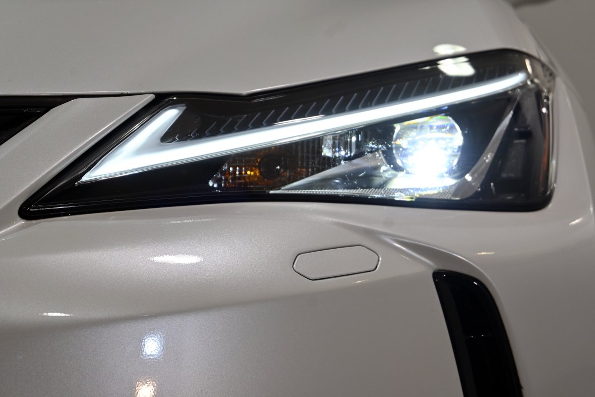 Foto Lexus UX 12
