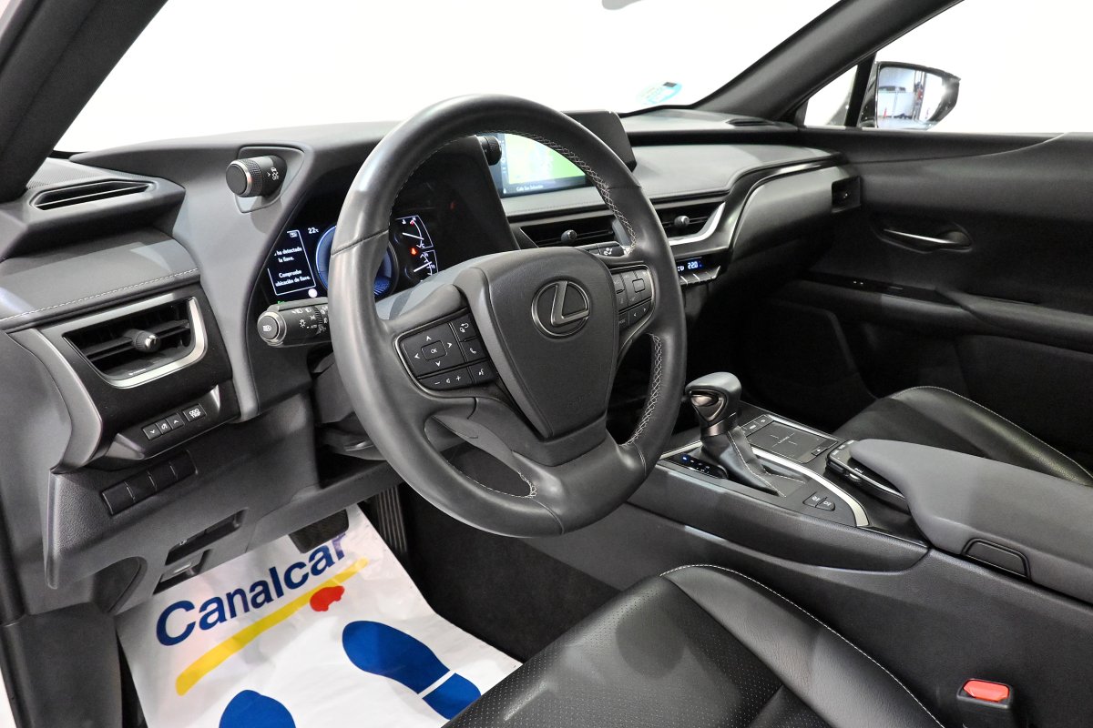 Foto Lexus UX 21