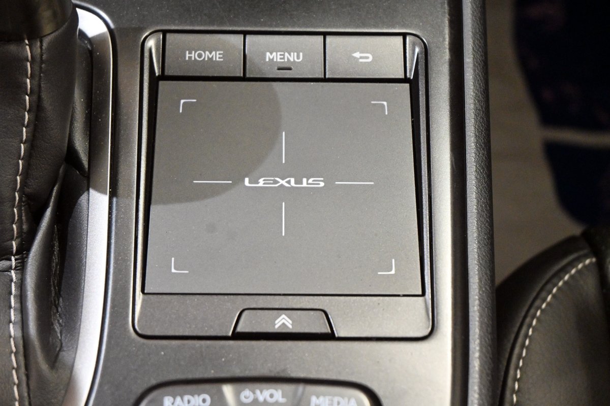 Foto Lexus UX 27