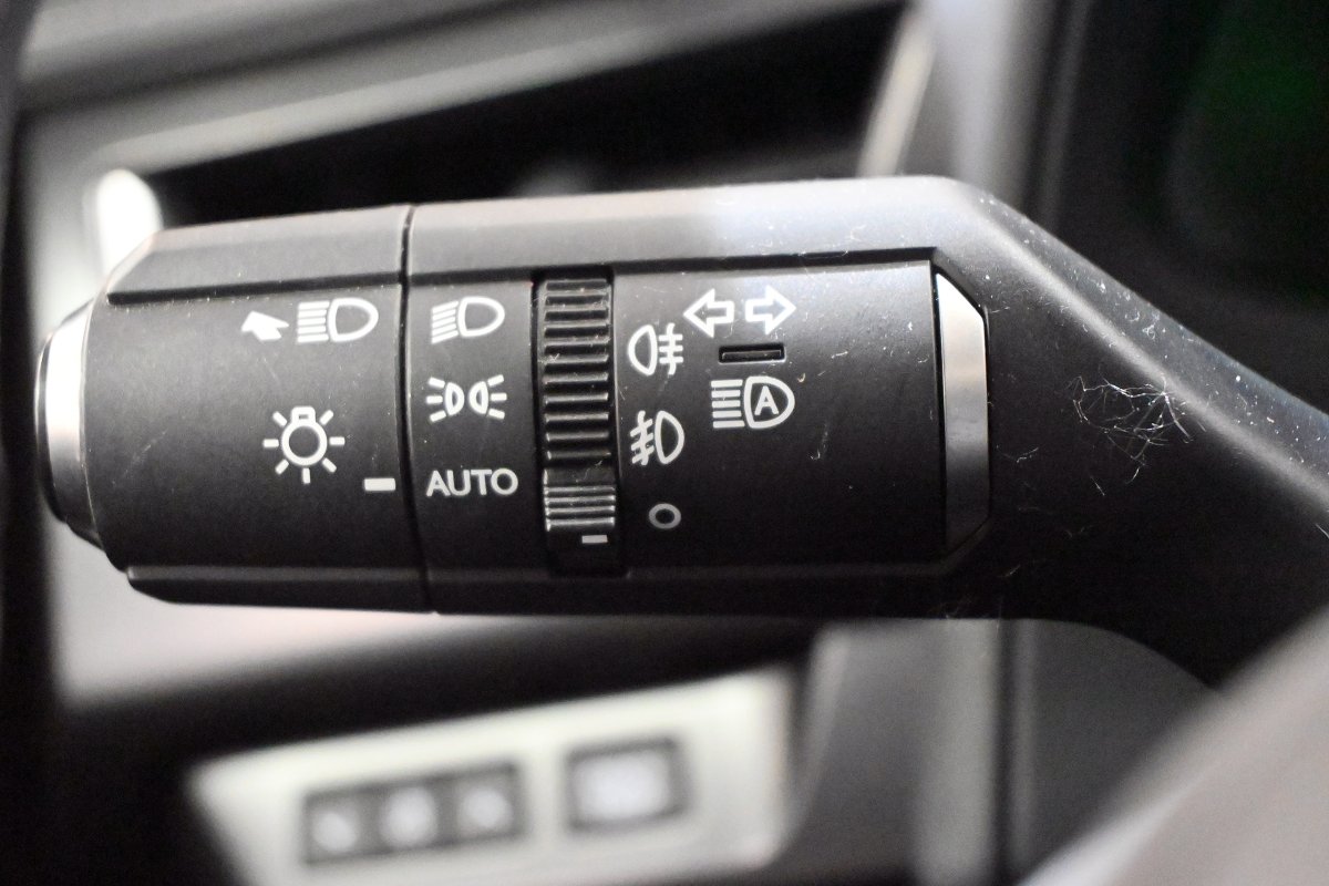 Foto Lexus UX 32