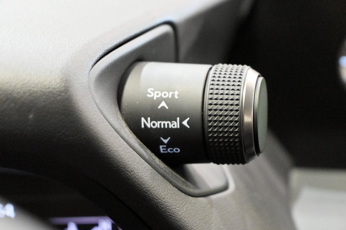 Foto Lexus UX 37