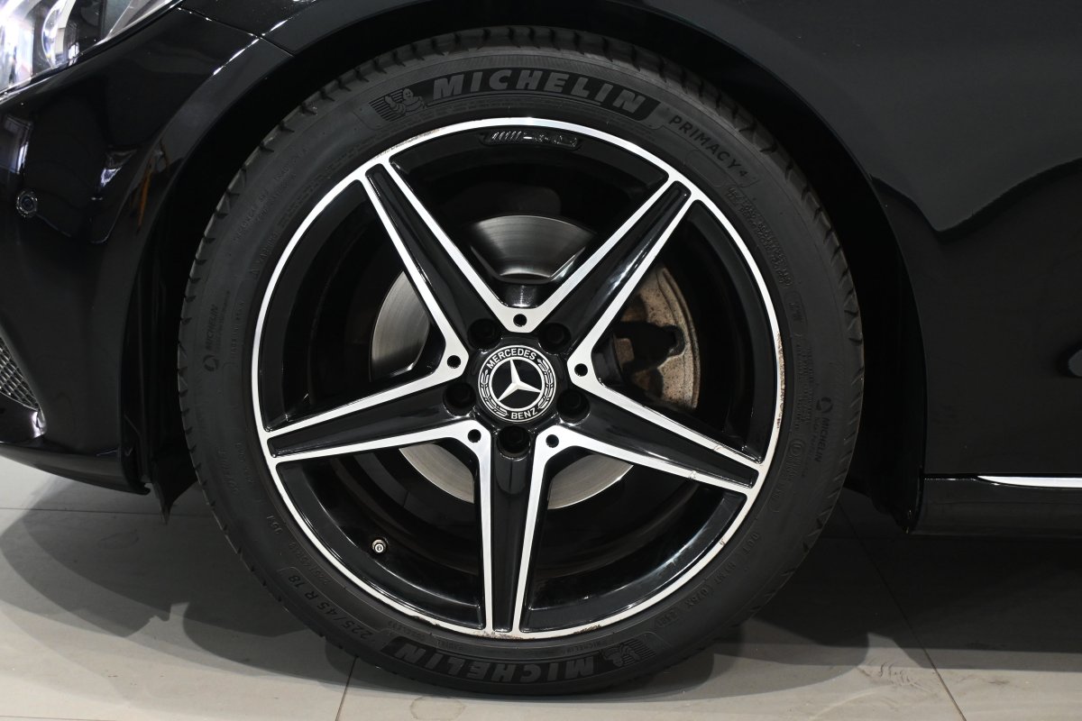 Foto Mercedes-Benz C 29