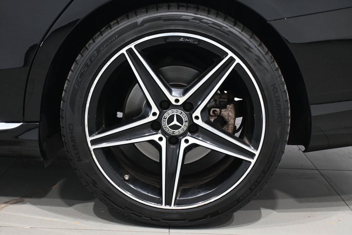Foto Mercedes-Benz C 30