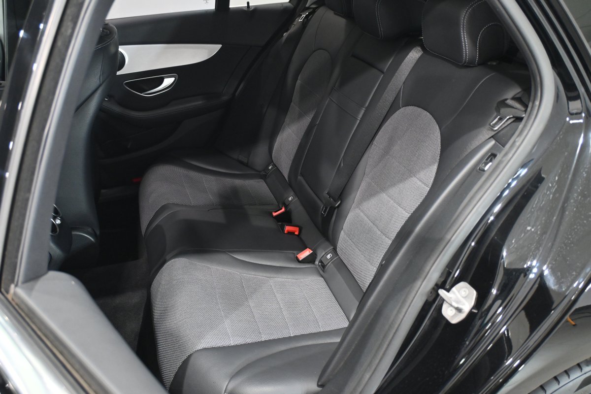 Foto Mercedes-Benz C 12