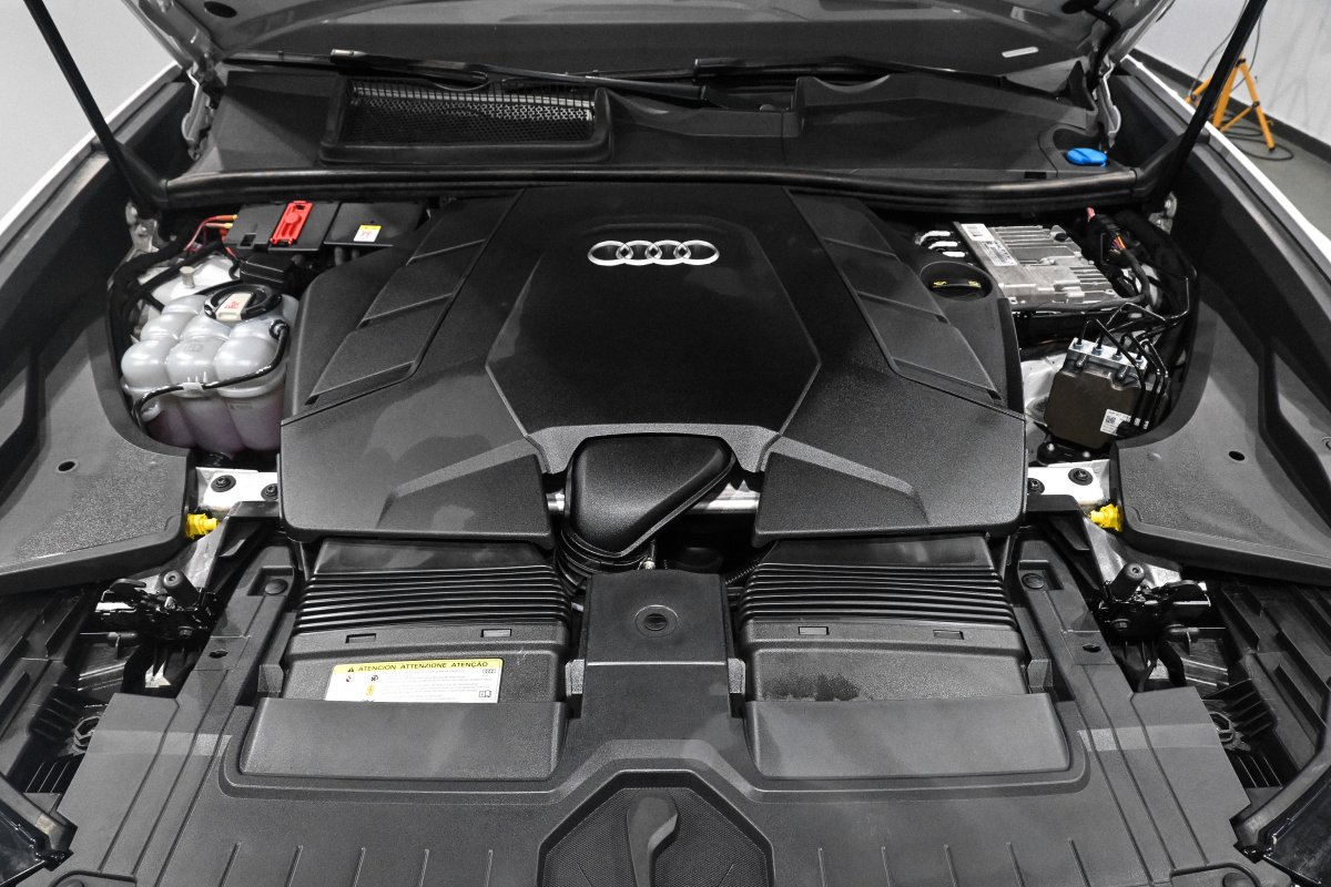 Foto Audi Q8 7