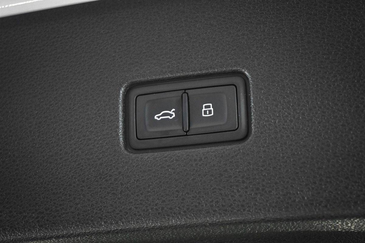 Foto Audi Q8 9
