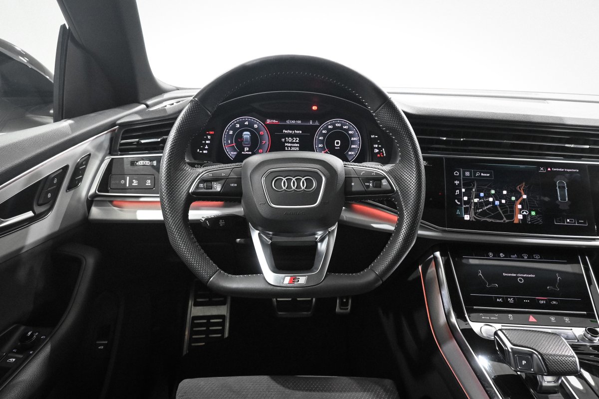 Foto Audi Q8 23