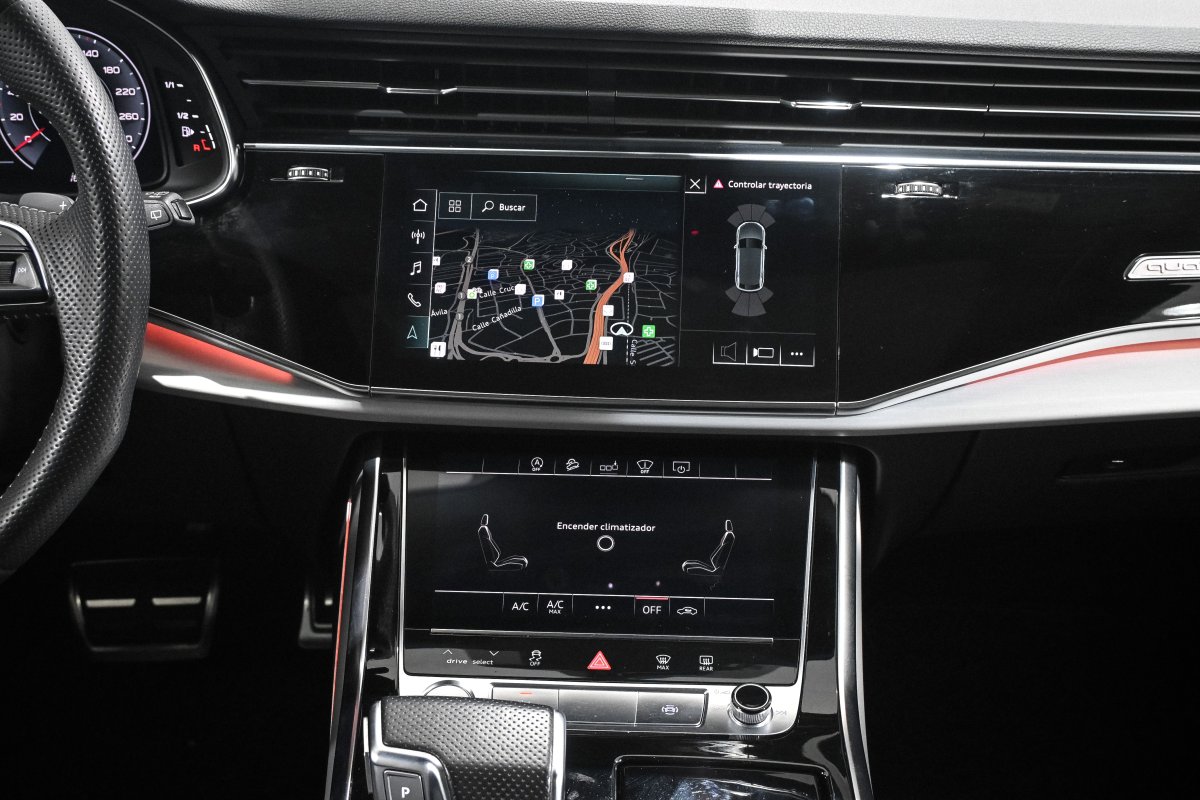 Foto Audi Q8 16