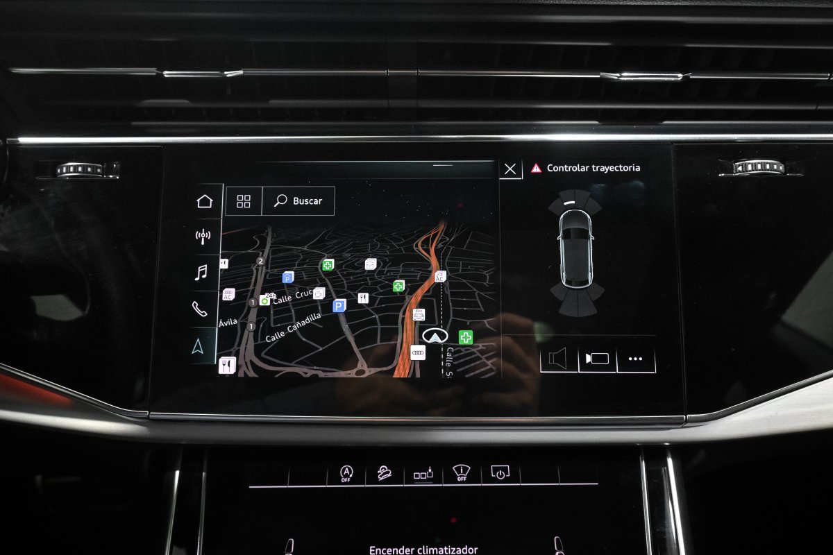 Foto Audi Q8 17