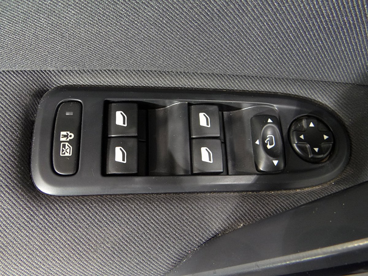 Foto Peugeot 508 25