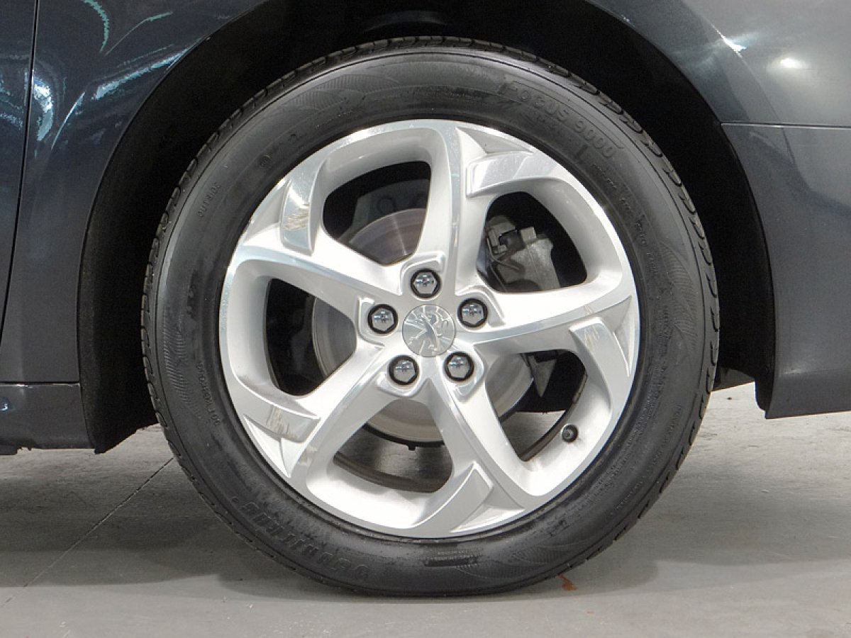 Foto Peugeot 508 38