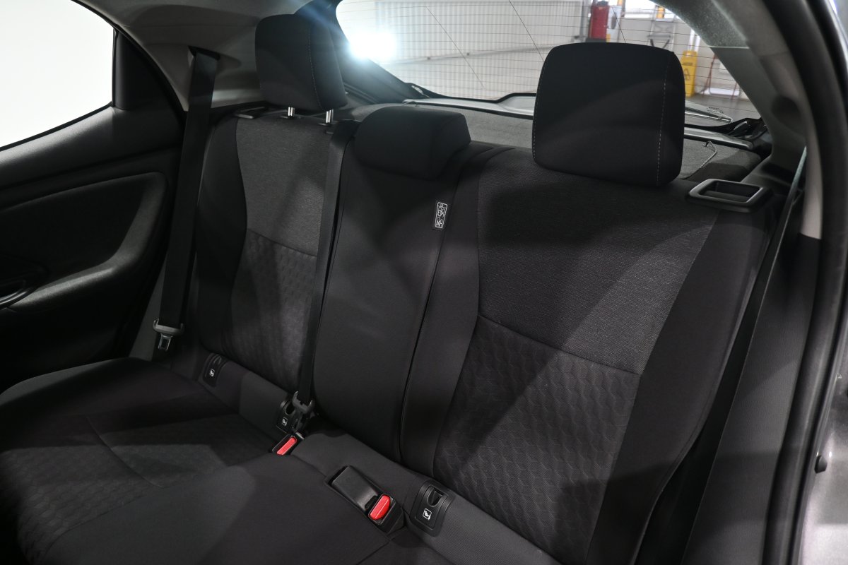 Foto Toyota Yaris 11