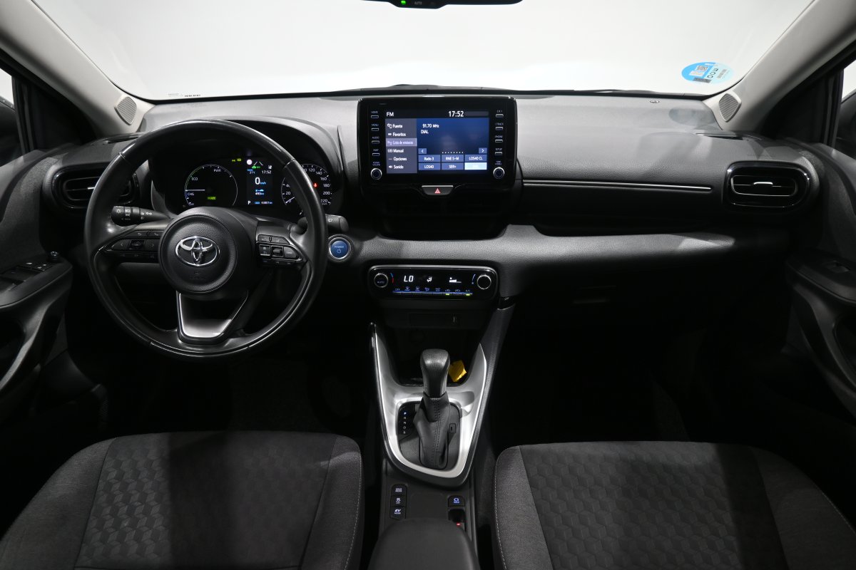 Foto Toyota Yaris 16