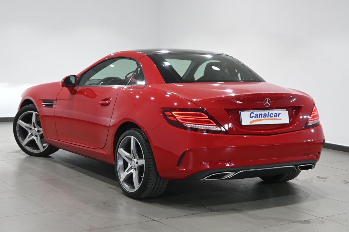 Foto Mercedes-Benz SLC 6