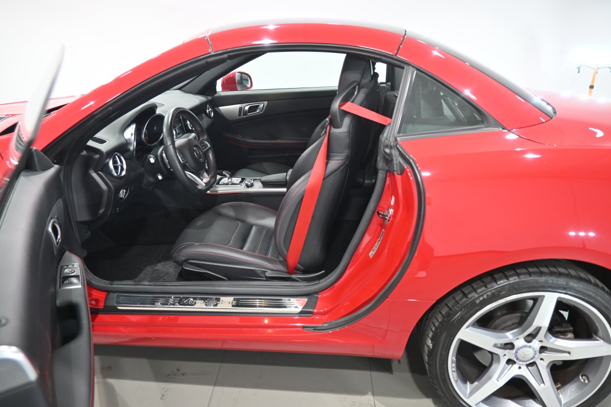 Foto Mercedes-Benz SLC 10