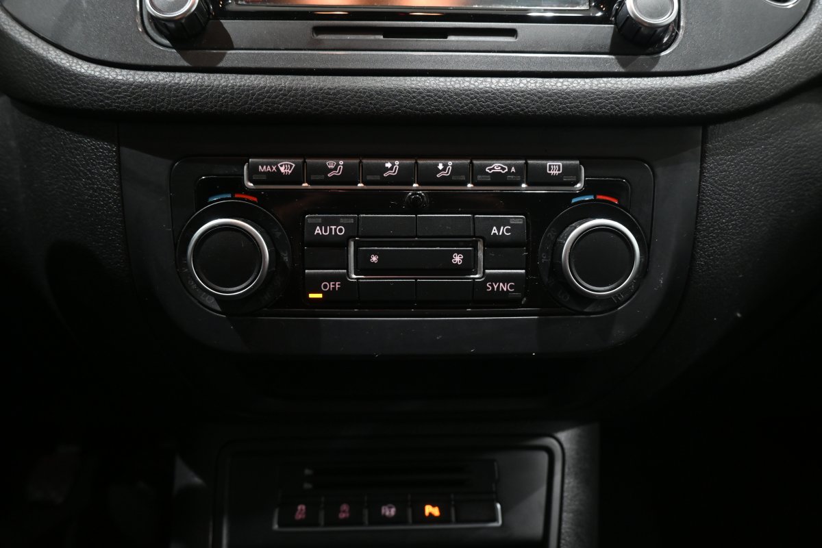 Foto Volkswagen Tiguan 14