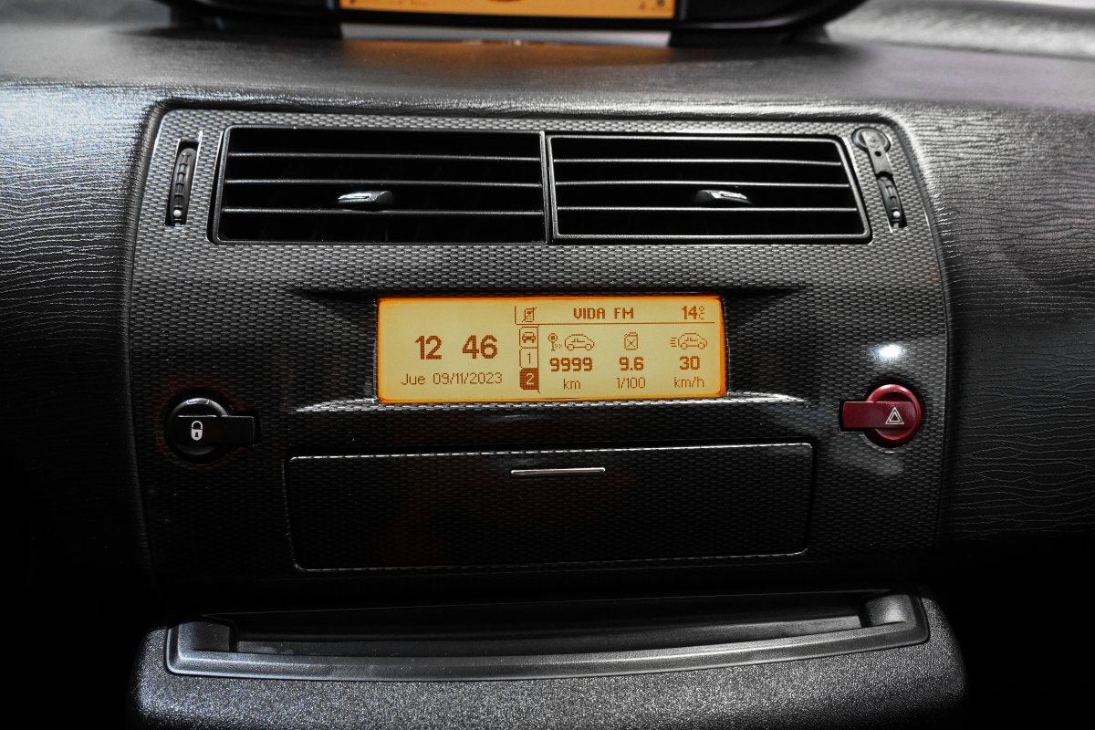 Foto Citroen C4 17