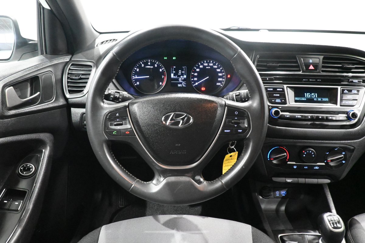 Foto Hyundai i20 14