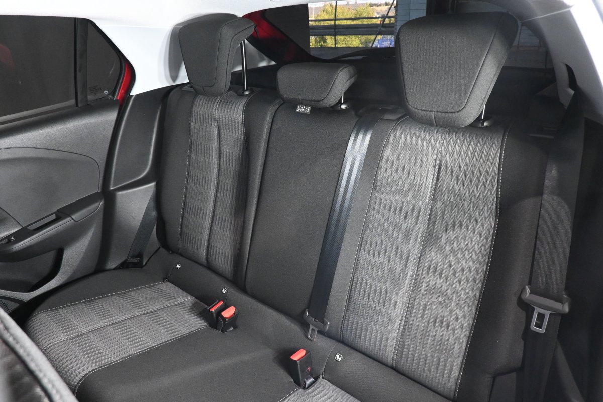 Foto Opel Corsa 11