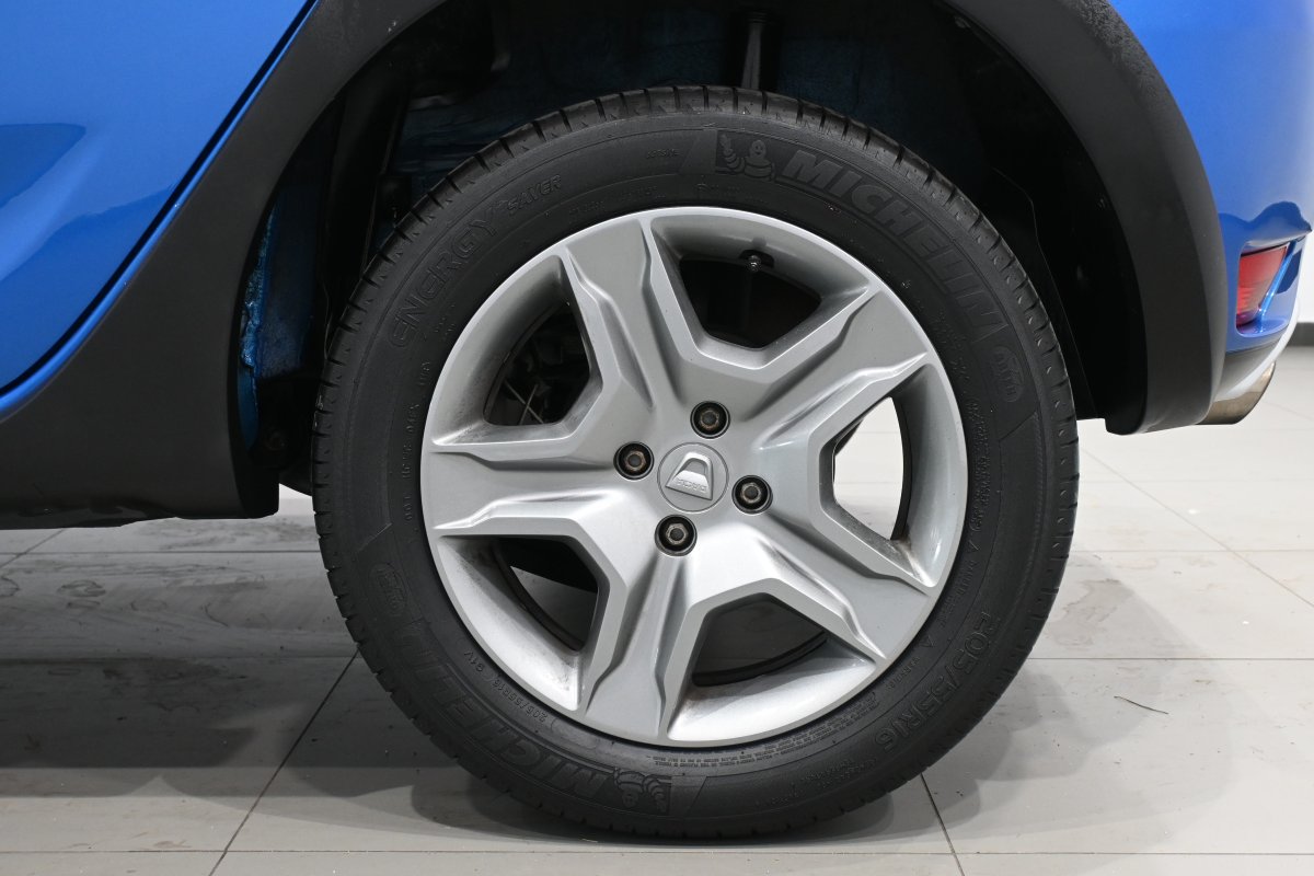 Foto Dacia Sandero 25