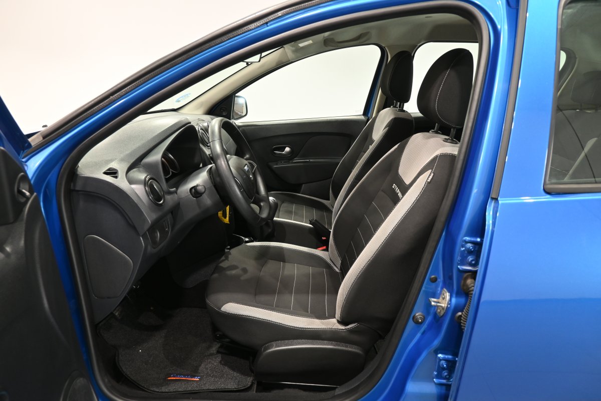 Foto Dacia Sandero 10