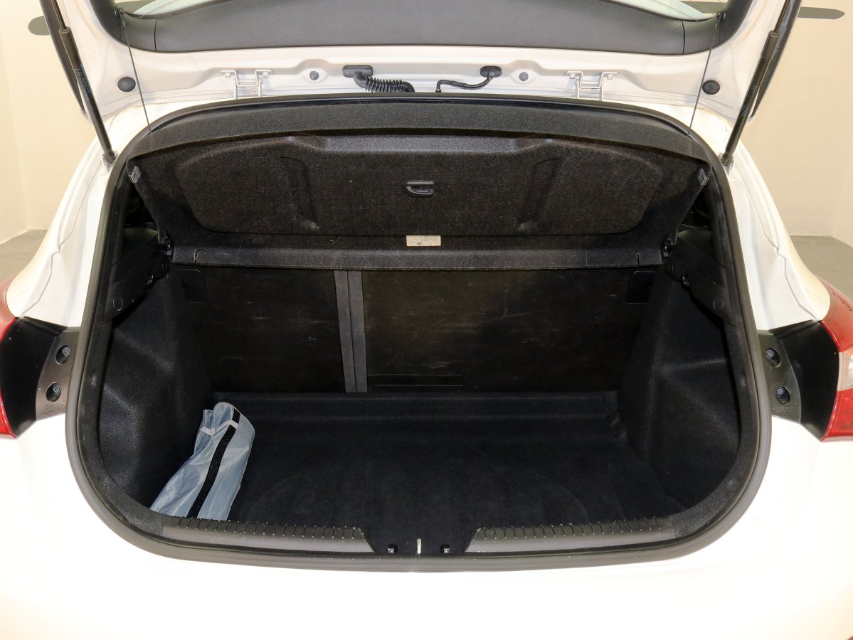 Foto Hyundai i30 8