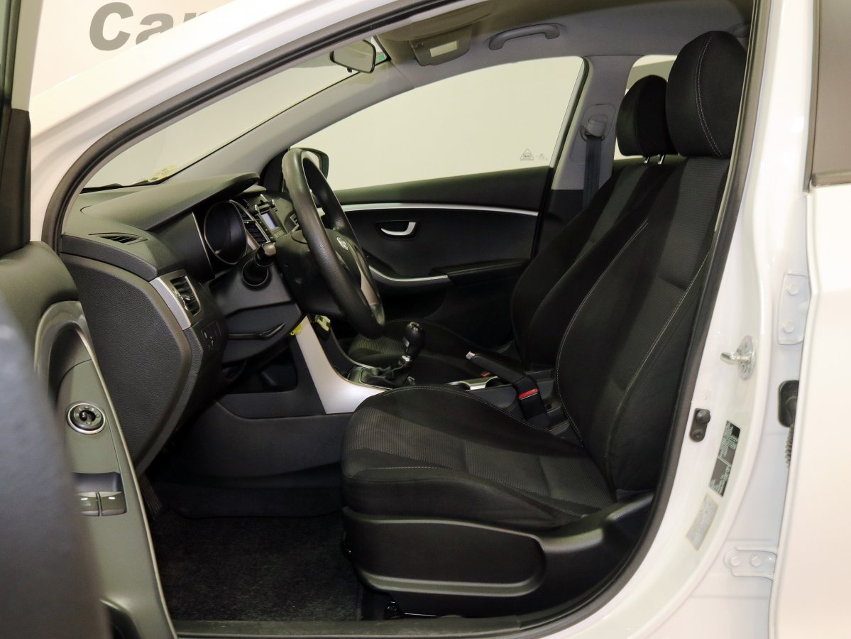 Foto Hyundai i30 14