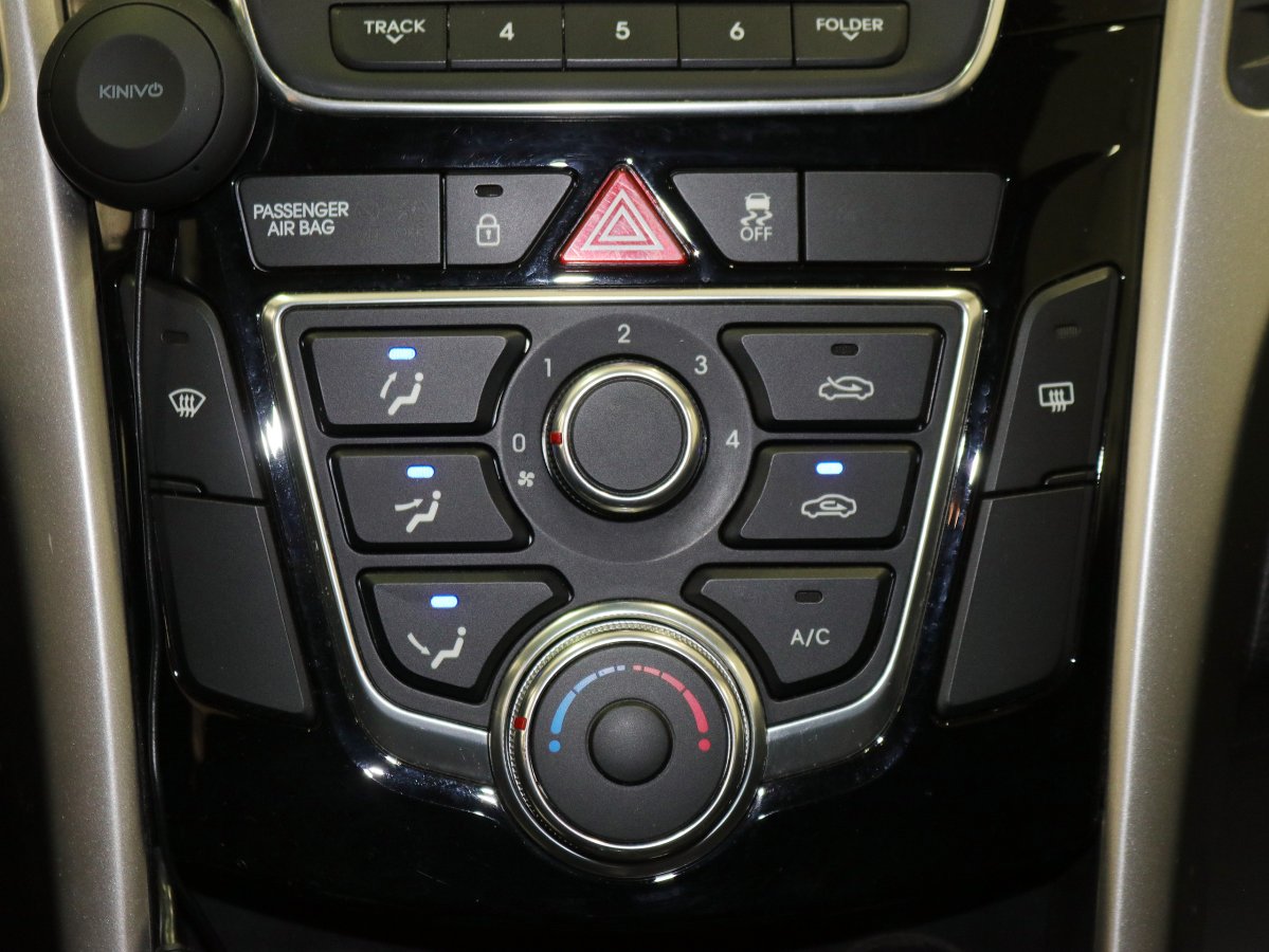 Foto Hyundai i30 17