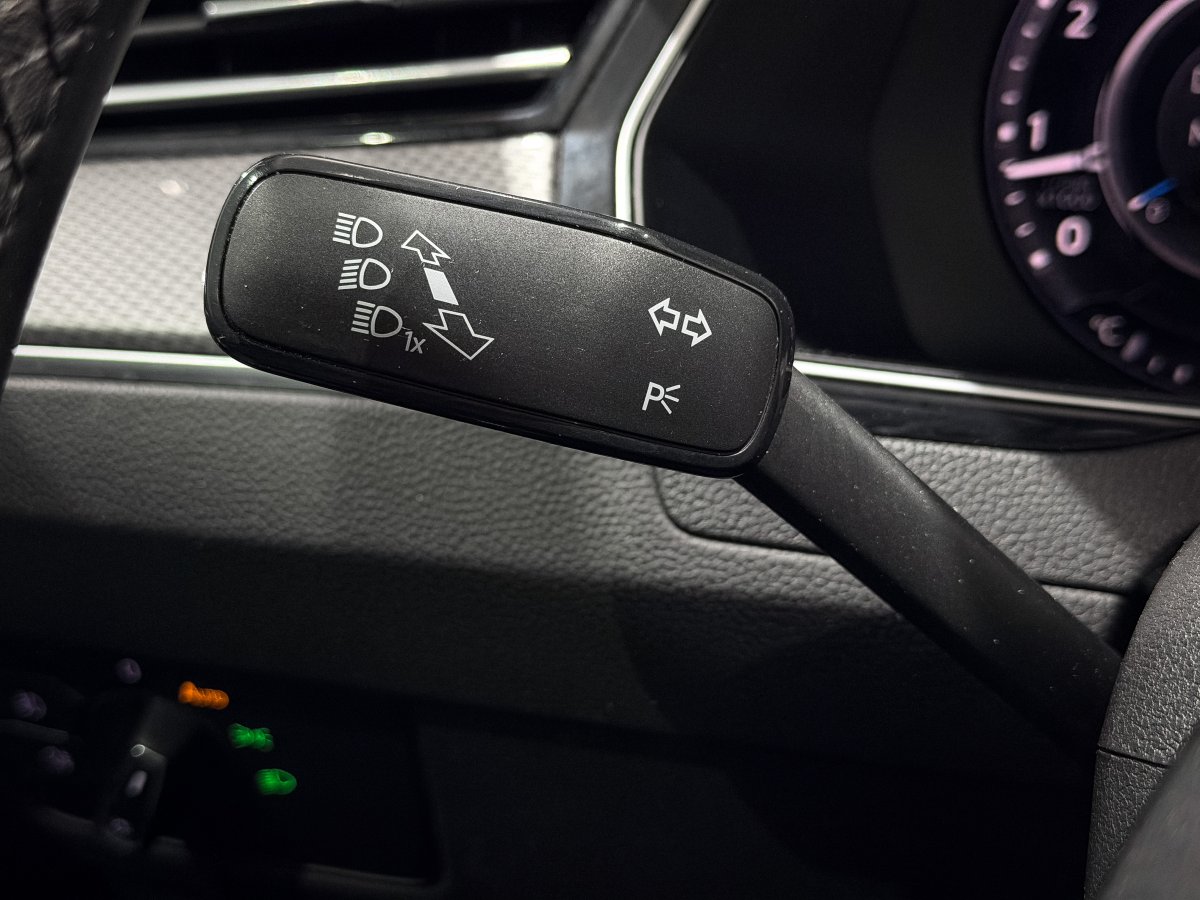 Foto Volkswagen Passat 23