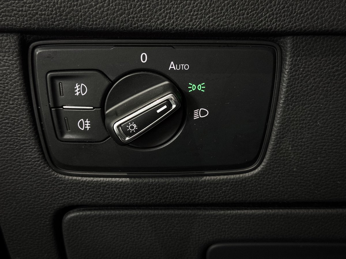 Foto Volkswagen Passat 26