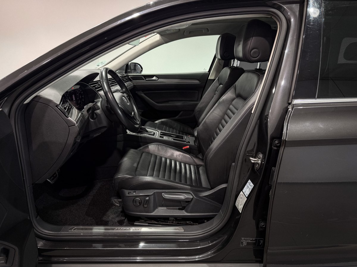 Foto Volkswagen Passat 10