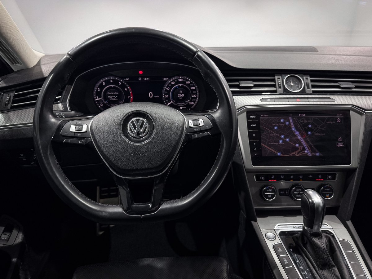 Foto Volkswagen Passat 19