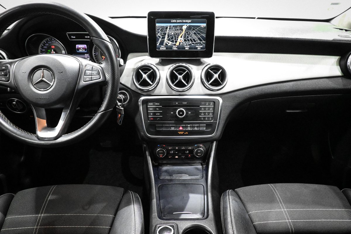 Foto Mercedes-Benz Clase GLA 14