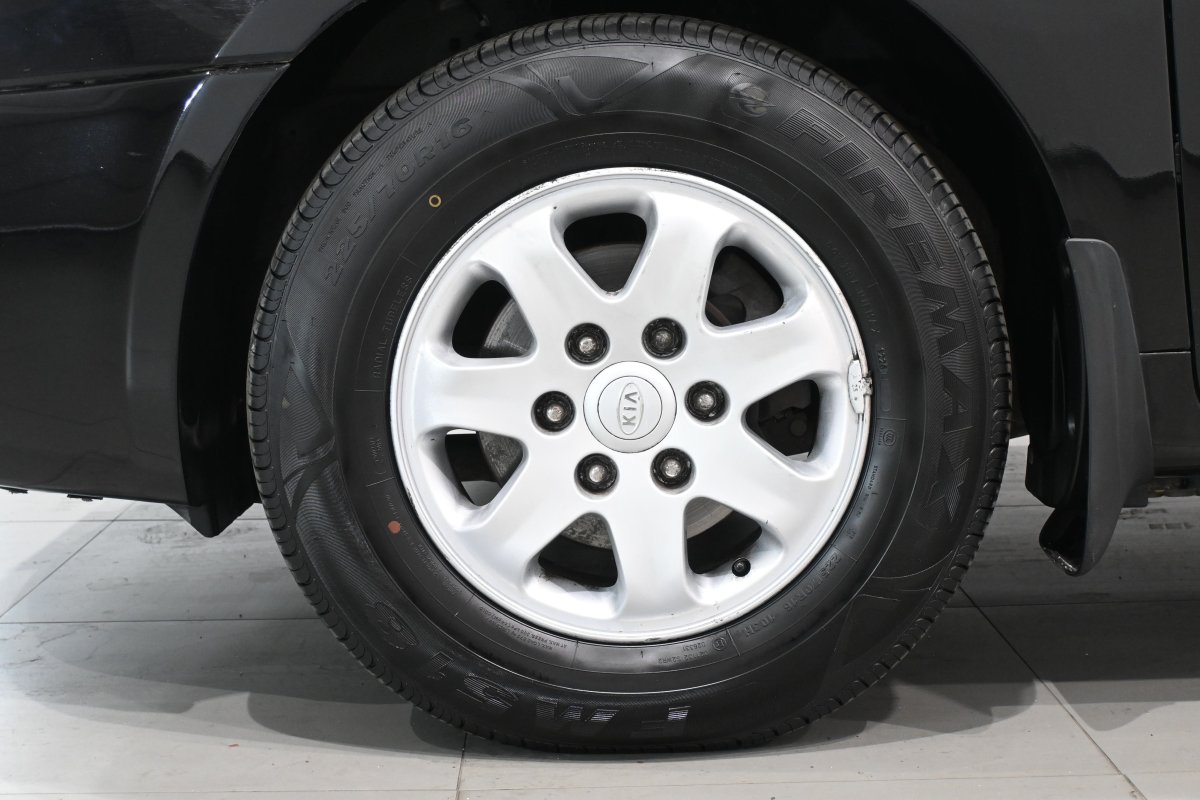 Foto Kia Carnival 25