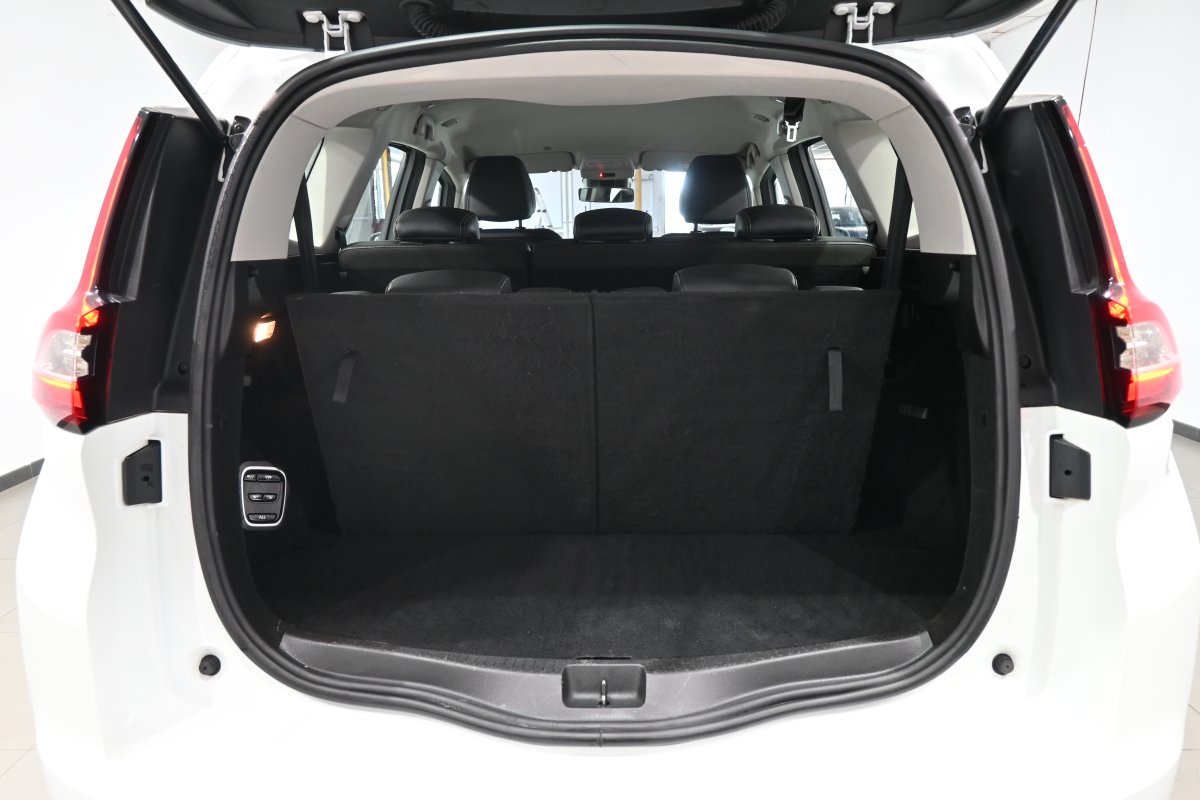Foto Renault Grand Scenic 8