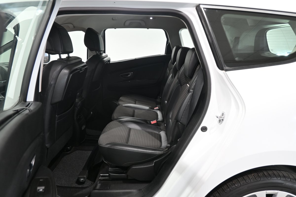 Foto Renault Grand Scenic 11
