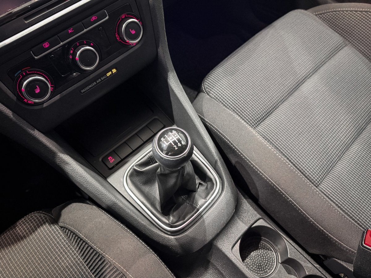 Foto Volkswagen Golf 19